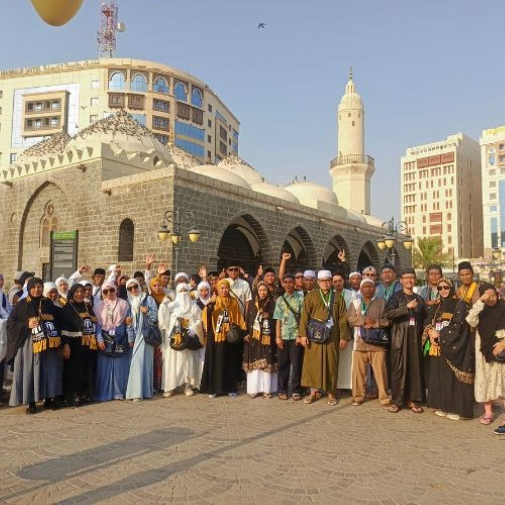 paket umroh Sumbawa Besar