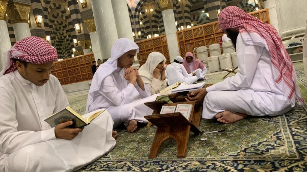 cara memanfaatkan waktu luang saat di Madinah