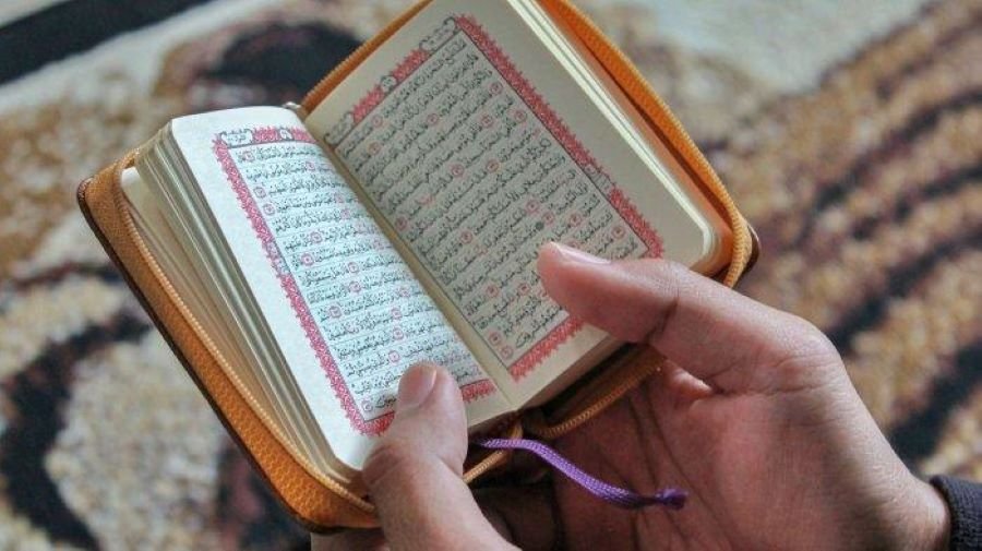 keutamaan membaca Al-Qur'an di tanah suci