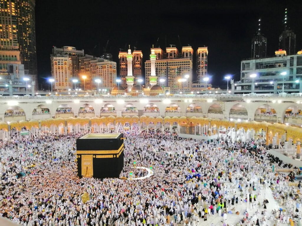 Paket umrah Agustus 2026 Bima