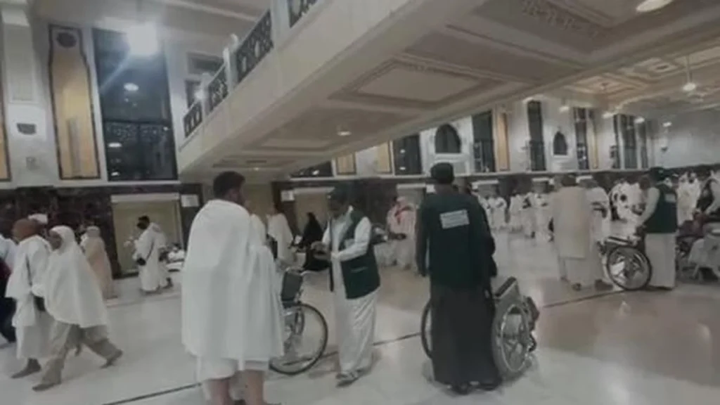 sewa kursi roda di Masjidil Haram